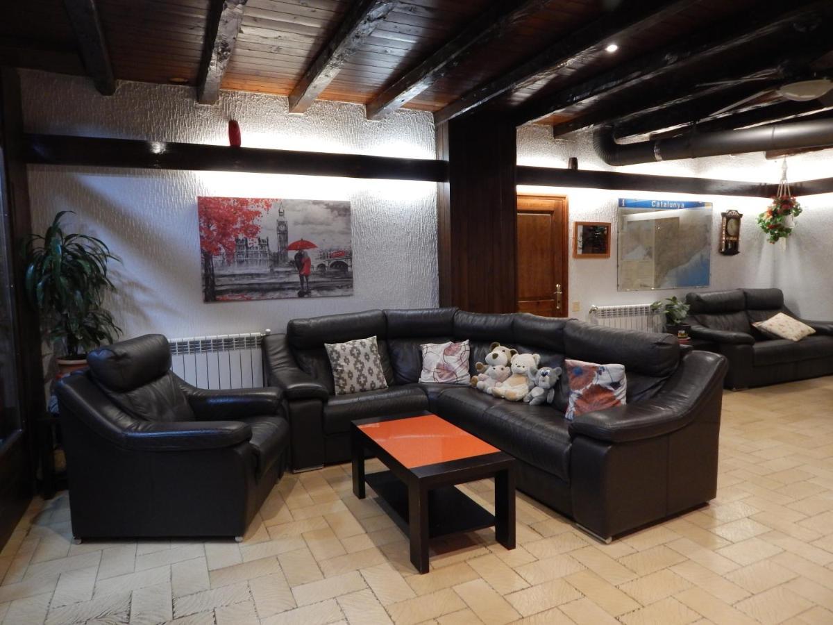 Hostal Can Josep Sort Buitenkant foto